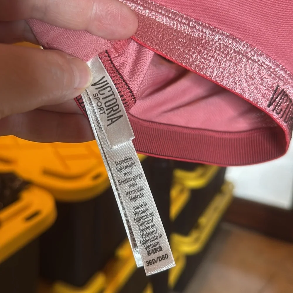 Victoria’s Secret Sport Incredible Lightweight Max Sports Bra 36D Pink